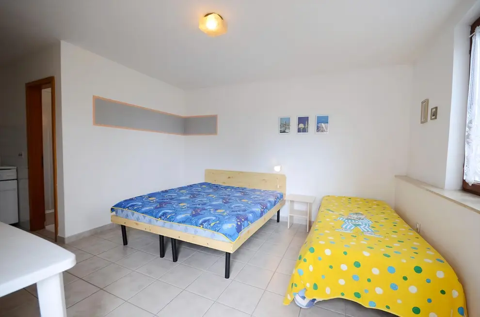 Schlafzimmer 1