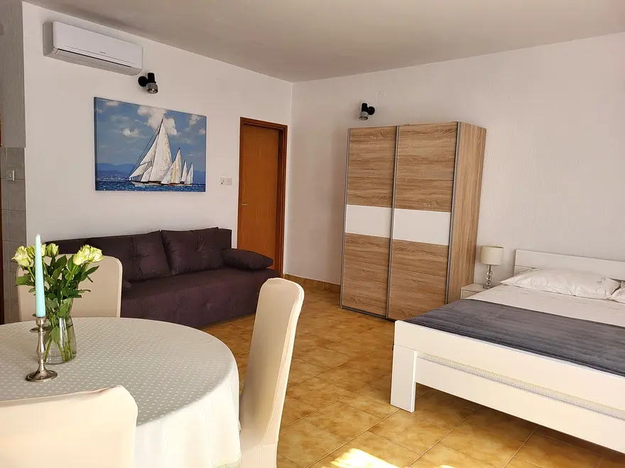 Ferienwohnung in Novi Vinodolski  999204426 32621