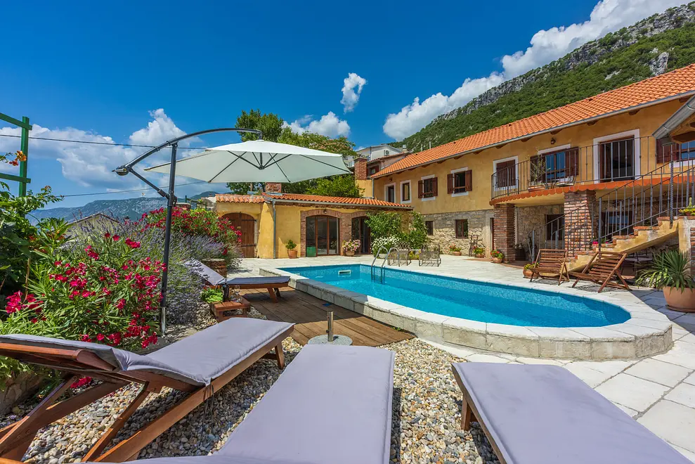 Ferienhaus in Crikvenica mit Pool und haustiergeeignet 66132248 17450