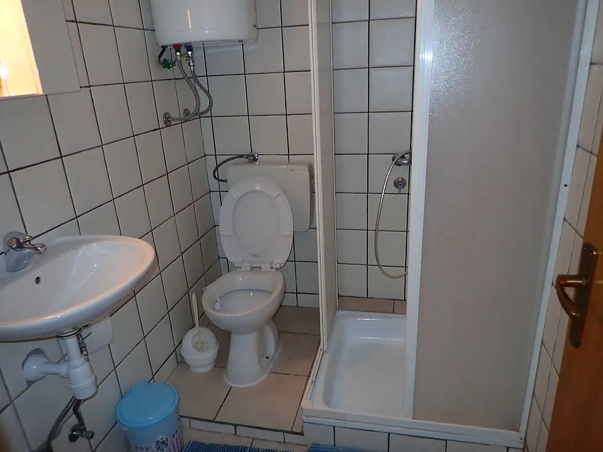 Badezimmer 2