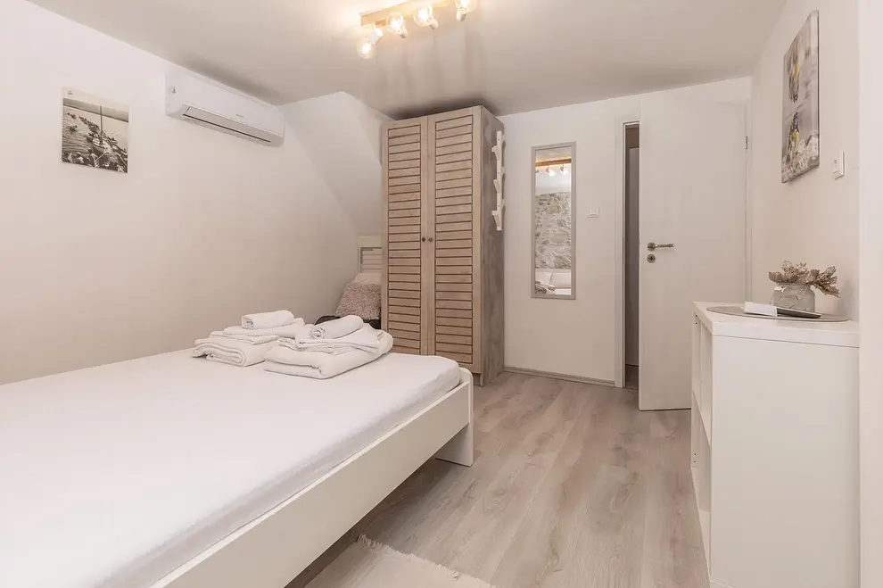 Schlafzimmer 3