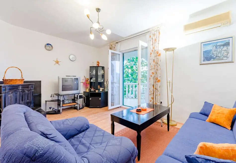 Ferienwohnung in Ciovo mit Pool und haustiergeeignet 999210803 38643 – Foto 8