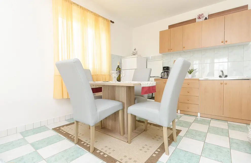 Ferienwohnung in Tribunj mit Pool 999205632 33774 – Foto 2