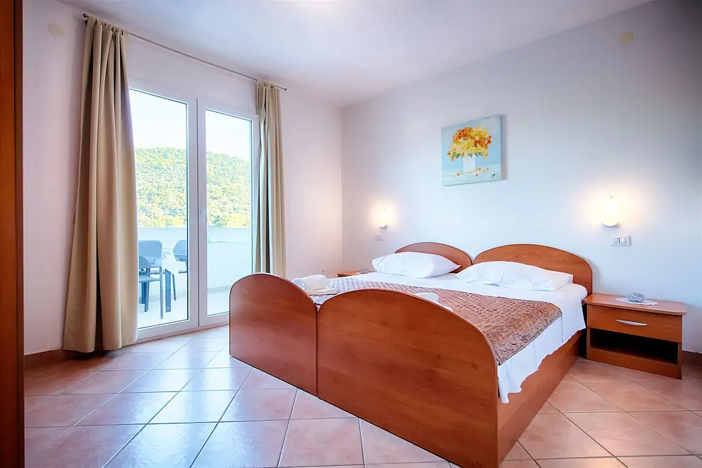 Schlafzimmer 2