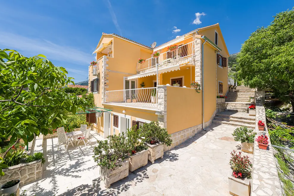 Ferienwohnung in Bol  66158300 29190