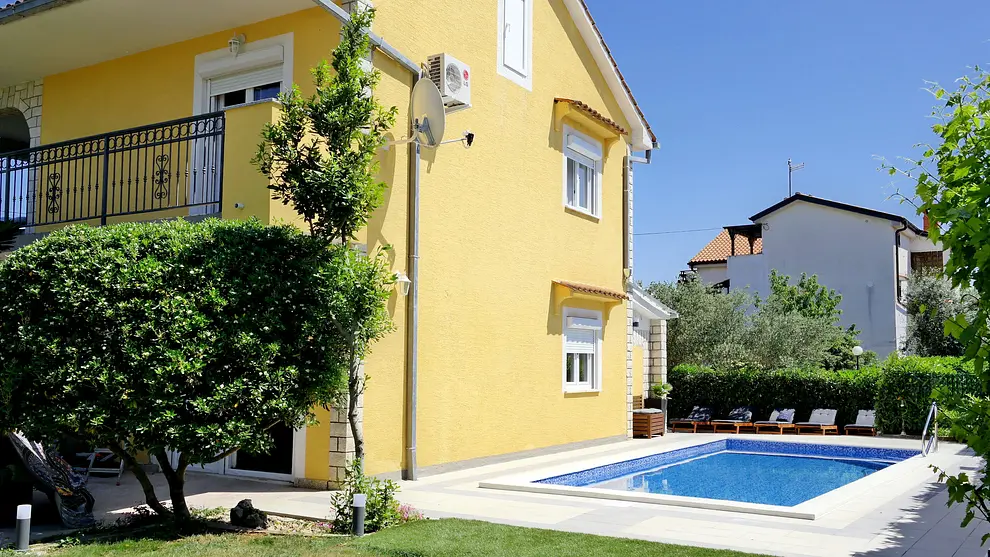 Ferienwohnung in Dobrinj mit Pool und haustiergeeignet 66117083 6070