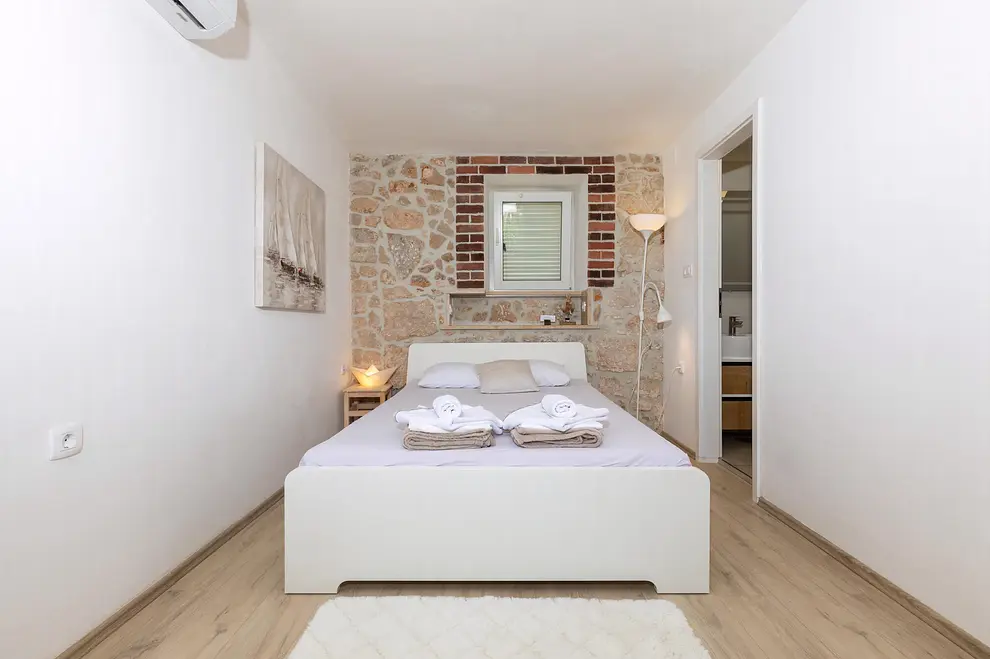 Schlafzimmer 4