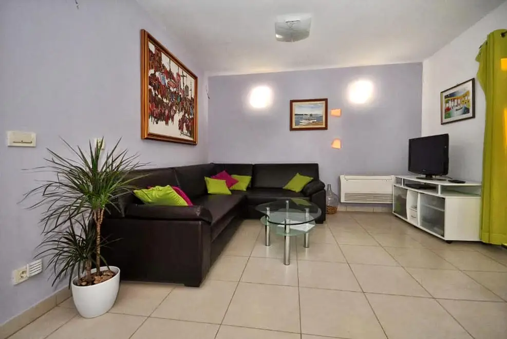 Ferienwohnung in Prvic Island  999207638 35666