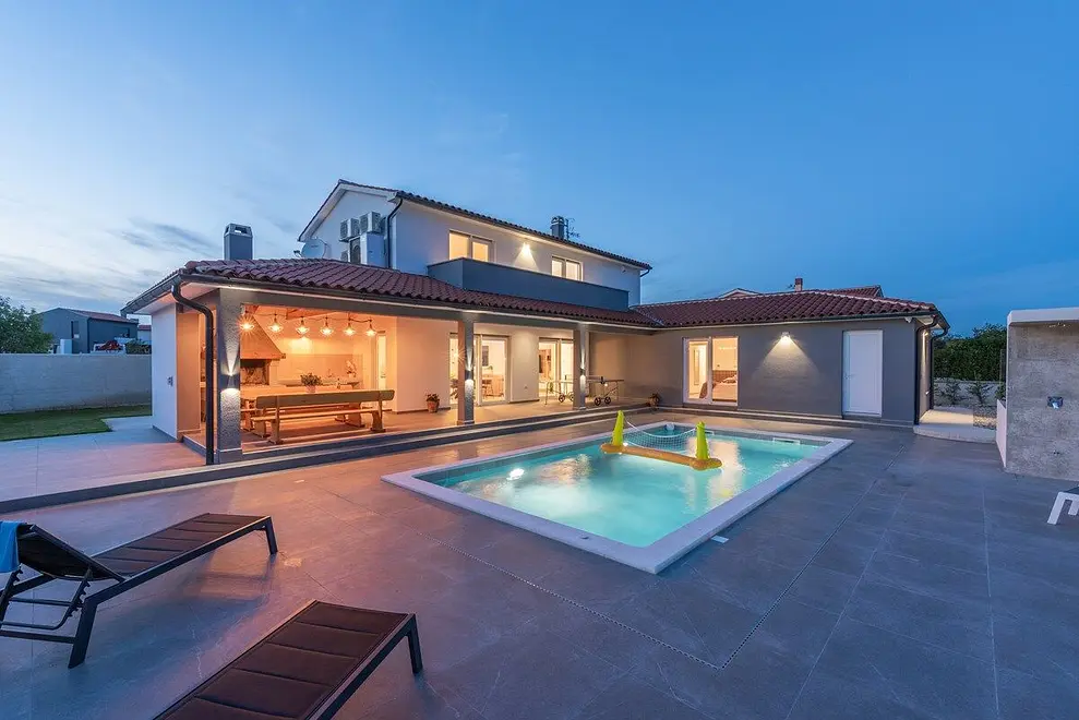 Ferienhaus in Svetvincenat mit Pool 66141875 23611