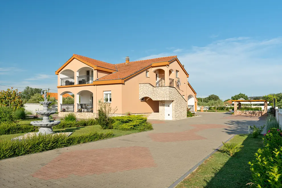 Ferienhaus in Galovac mit Pool 999207921 35918 – Foto 11