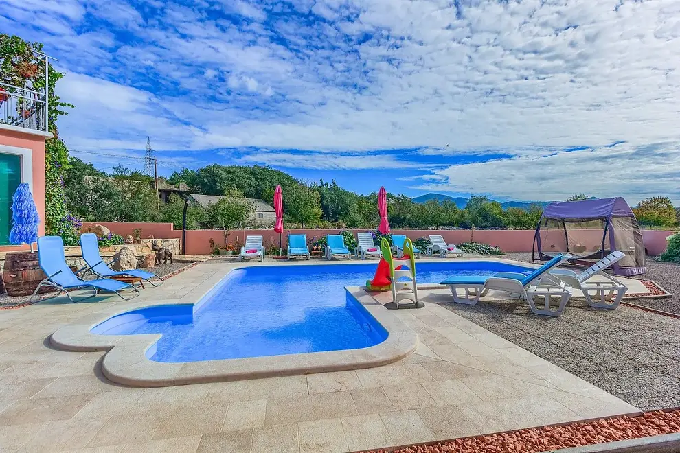 Ferienwohnung in Makarska mit Pool und haustiergeeignet 66144699 25183