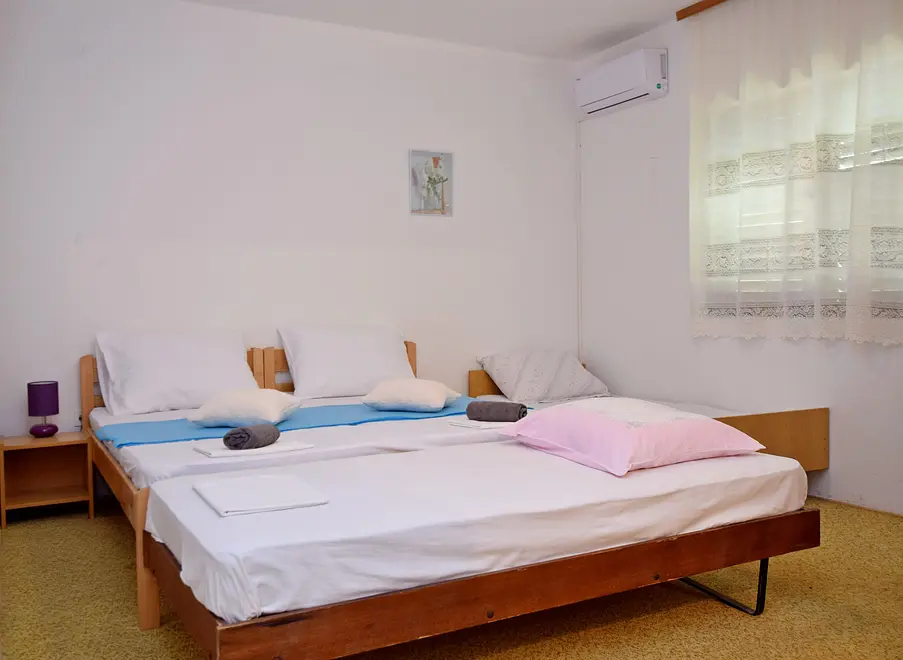 Ferienappartment in Starigrad  999205939 34065