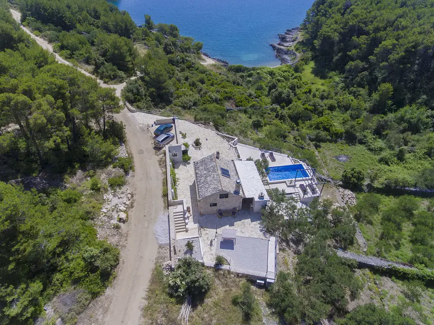 Ferienhaus in Brac mit Pool und haustiergeeignet 66128429 14596