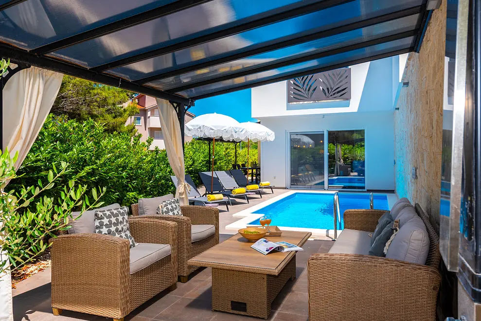 Ferienhaus in Vodice mit Pool 66142308 23946