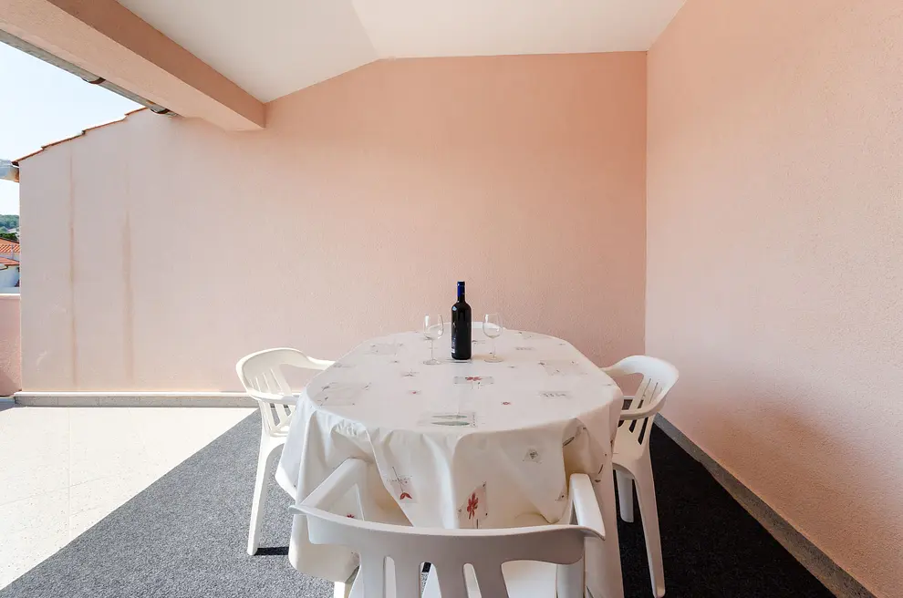 Ferienwohnung in Rab  66130364 15973