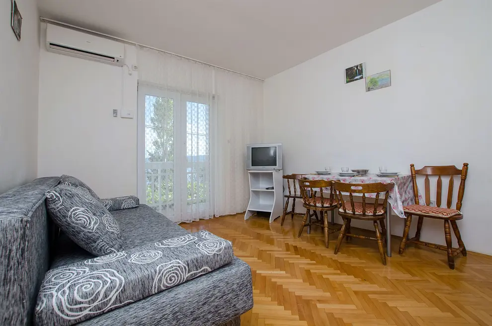 Ferienwohnung in Omis  66110049 3328