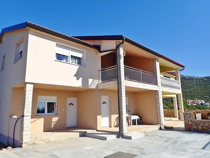 Ferienwohnung in Starigrad  66115199 5235