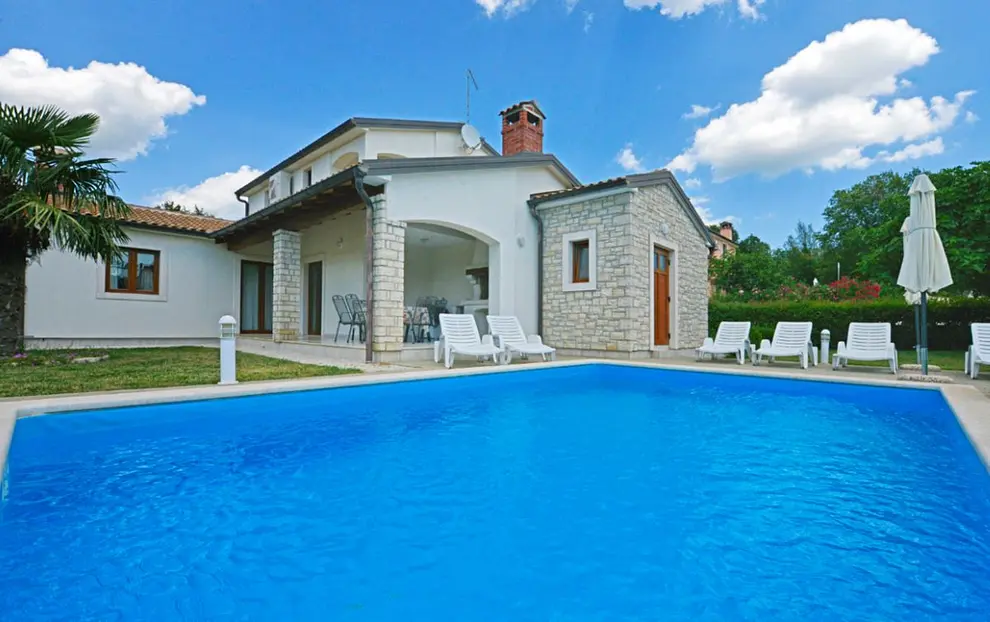 Ferienhaus in Tinjan mit Pool und haustiergeeignet 66123570 10849