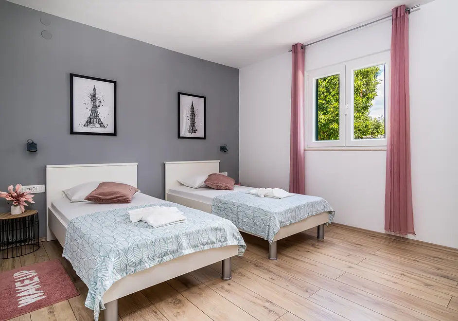 Ferienwohnung in Trogir mit Pool und haustiergeeignet 66125697 12388