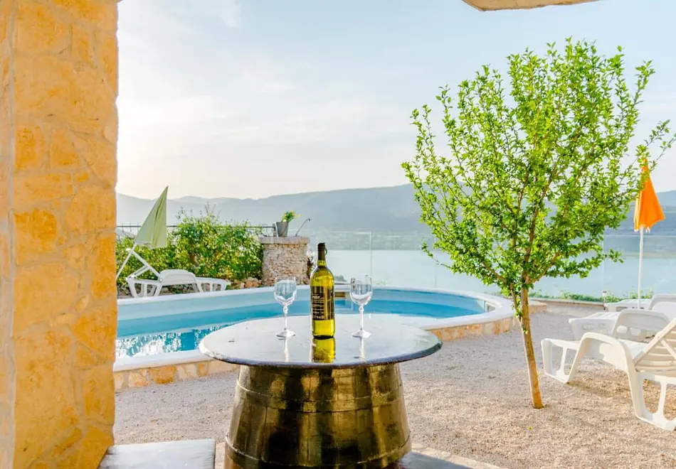 Ferienwohnung in Ciovo mit Pool und haustiergeeignet 999210803 38643 – Foto 2